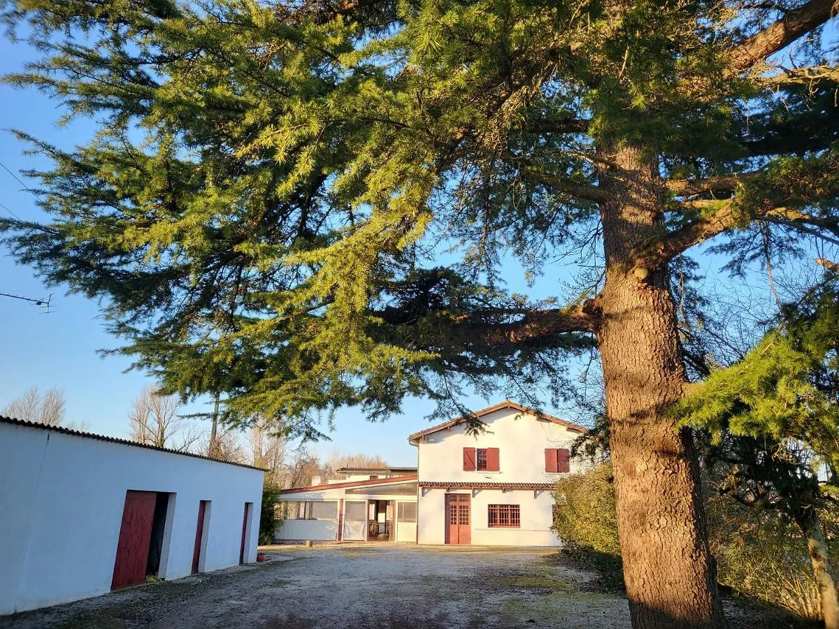 Wonderbar Hotel Corbarieu